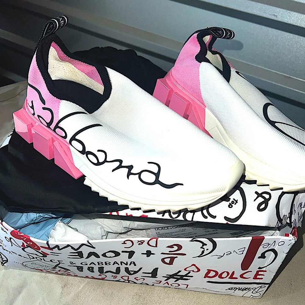 Dolce and Gabbana easy wear